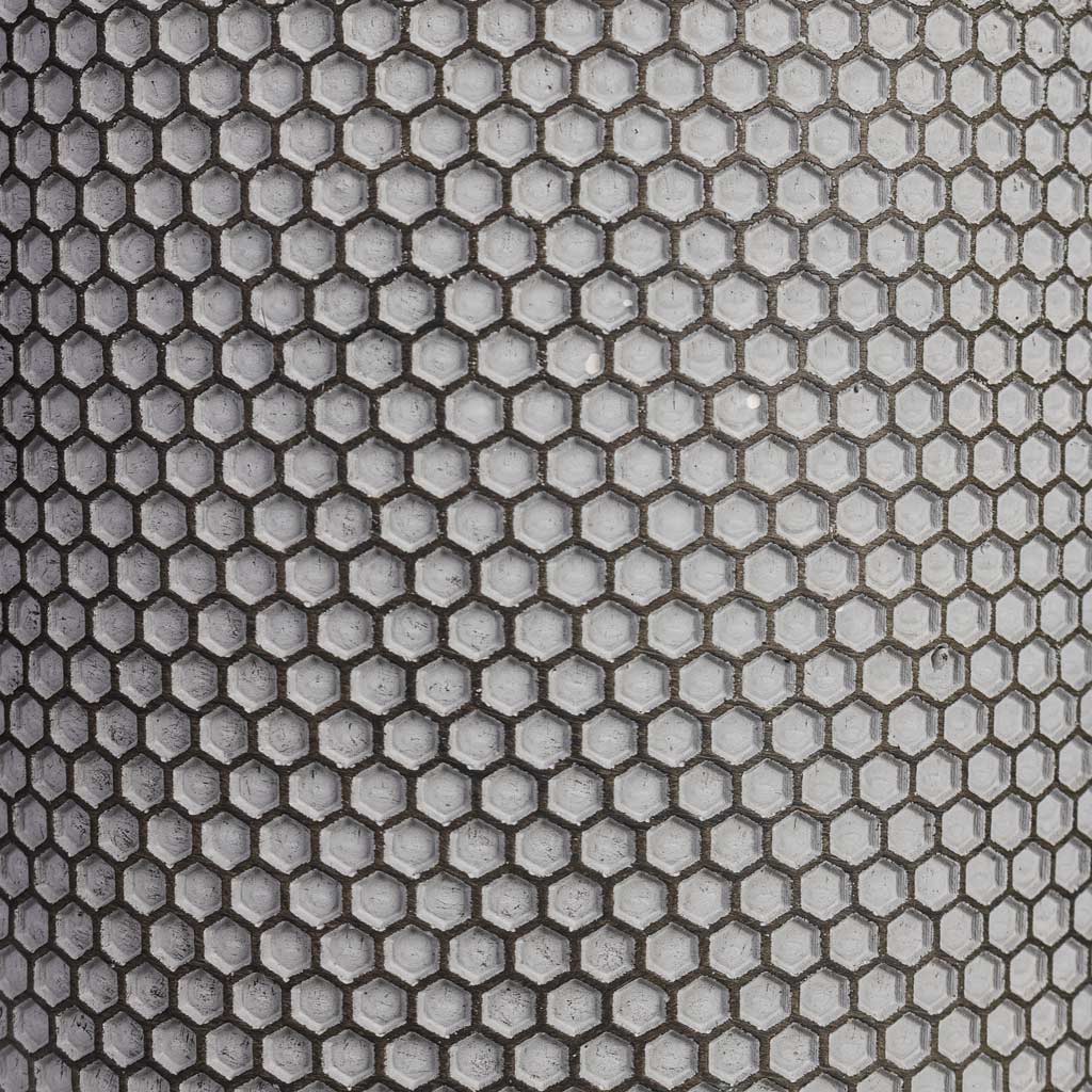 Bernt Plant Pot Shiny Black Close Up Detail