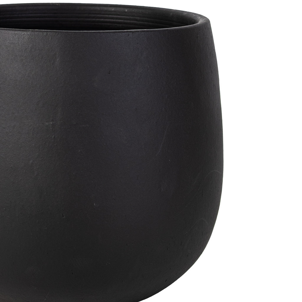 Isabel Pot Black Close Up