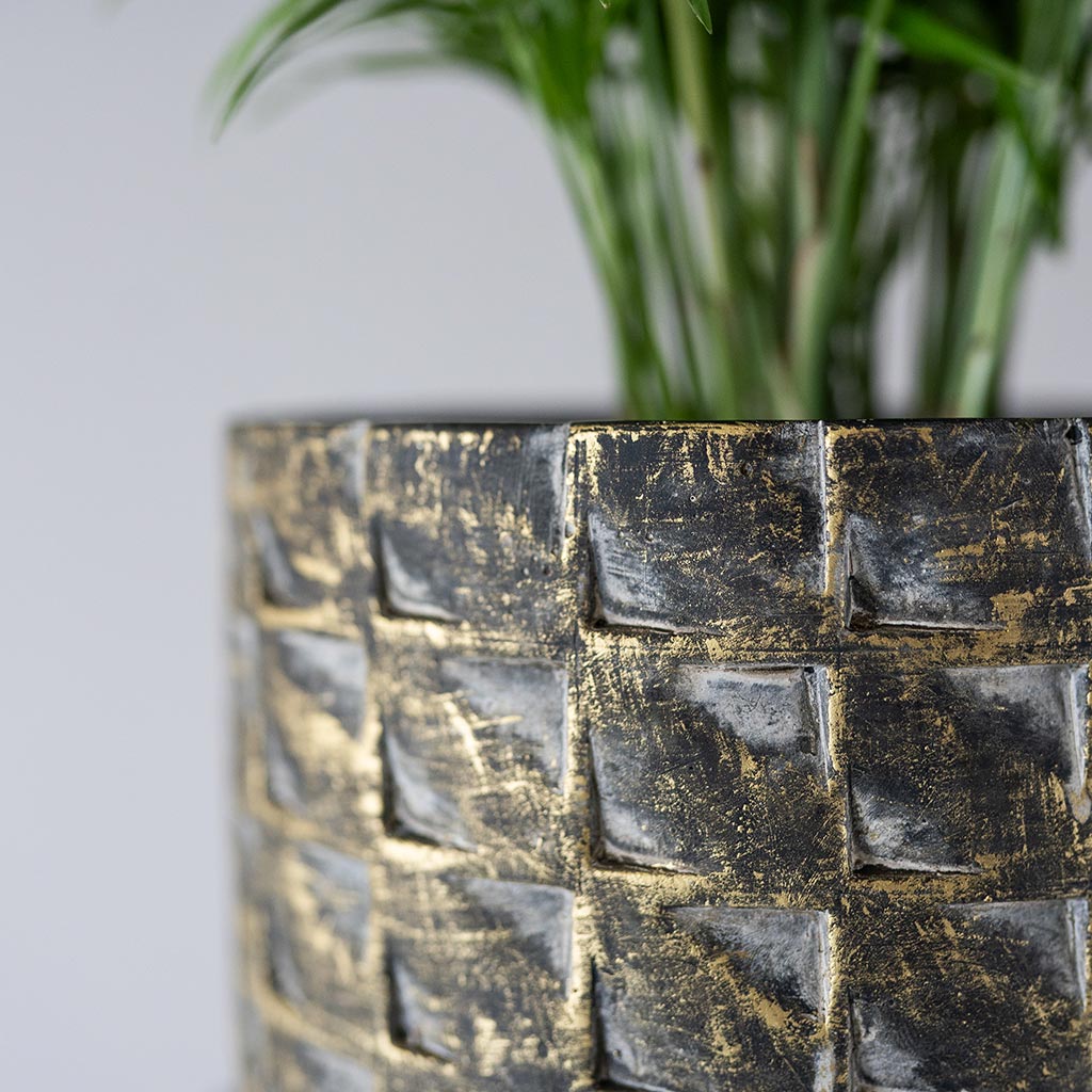 Jim Plant Pot - Earth - Close Up