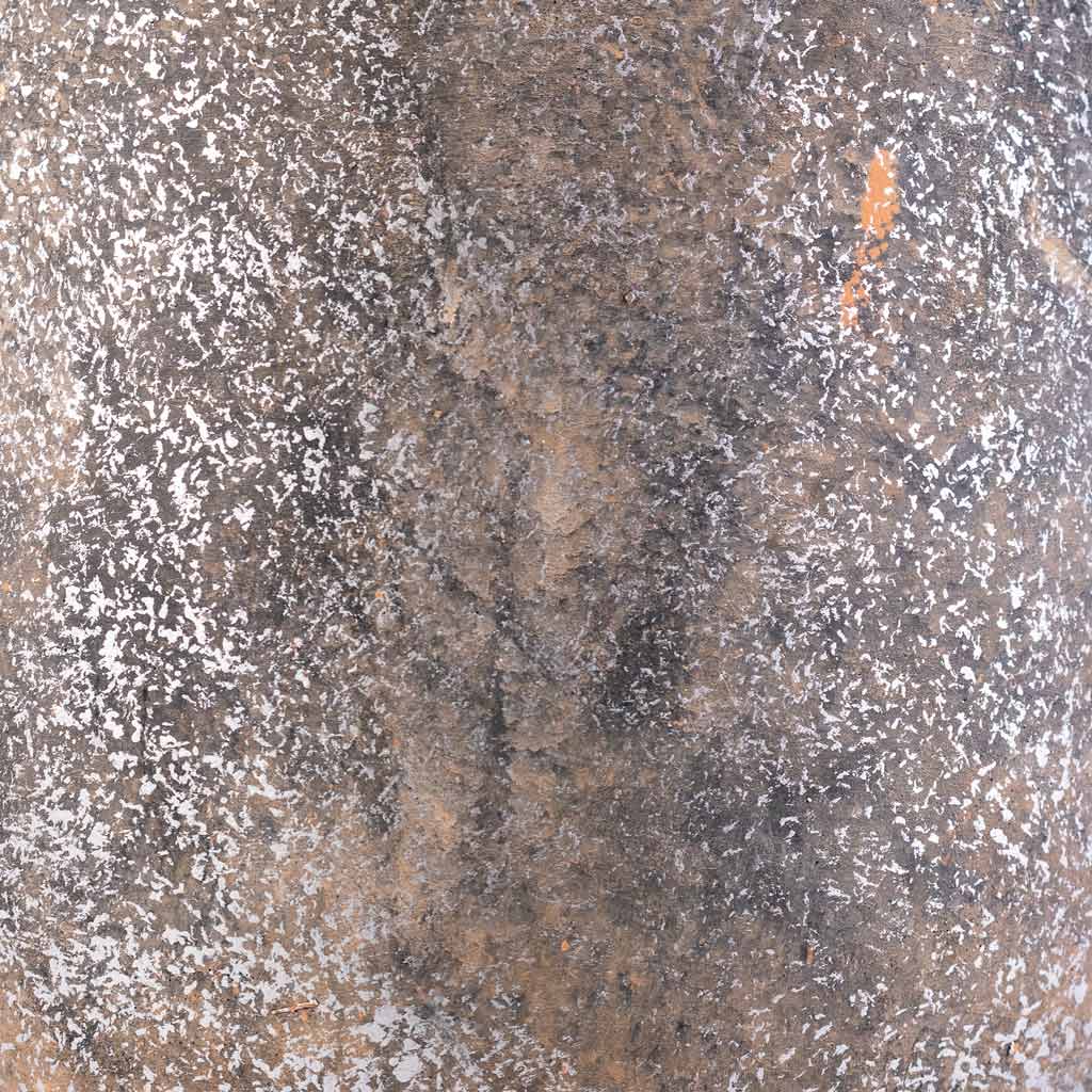 Jules Pot Earth Close Up