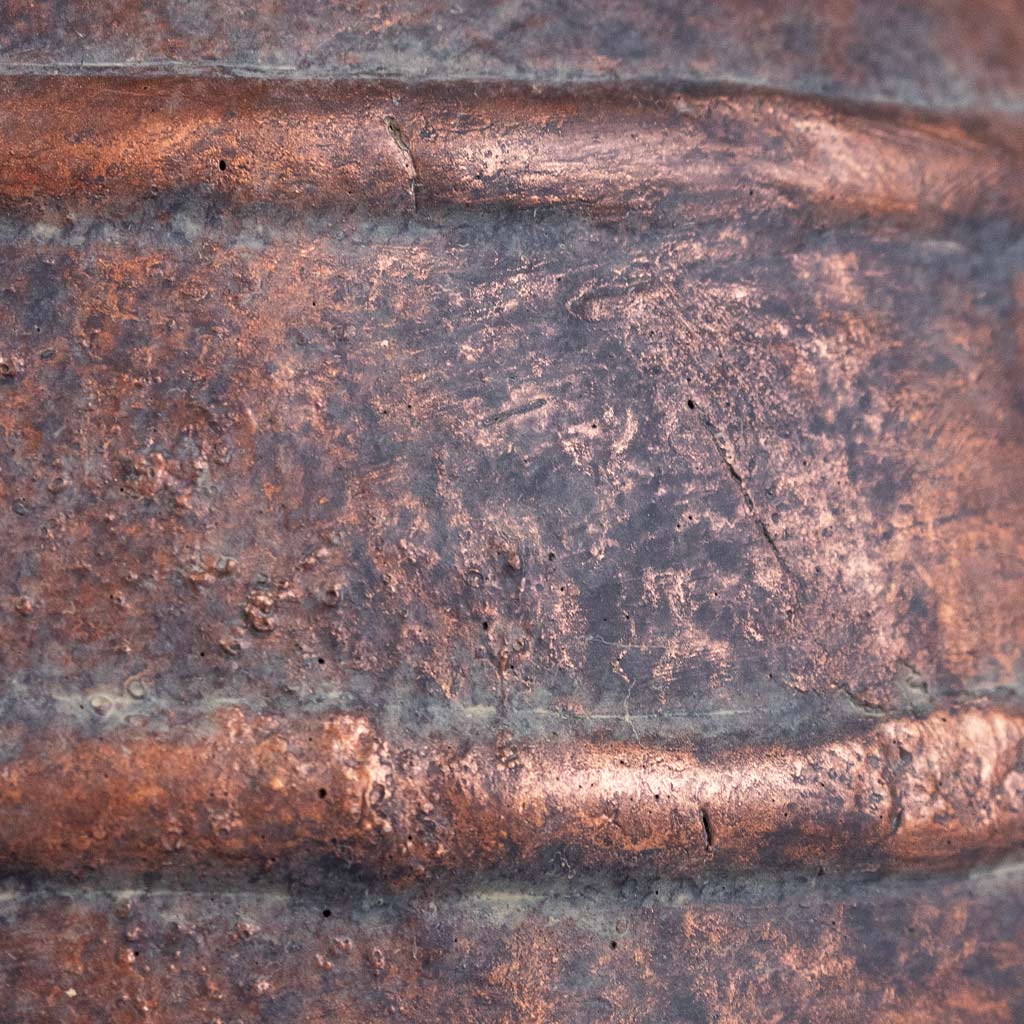 Kris Vase Copper Grey Close Up