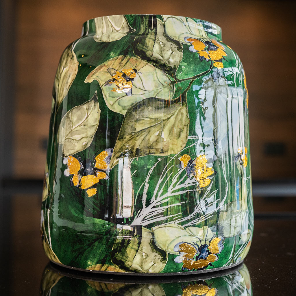 Lammie Planter - Bee Green - Close Up