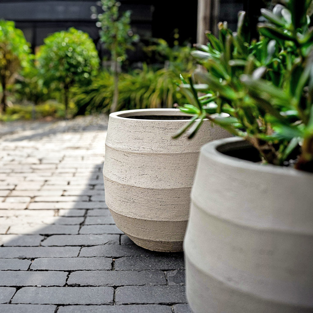 Bordo Balloon Planter - Sand Outdoors