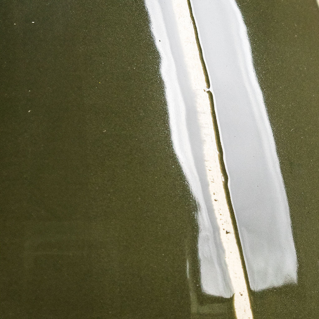 Nova Plant Pot - Green Surface Detail