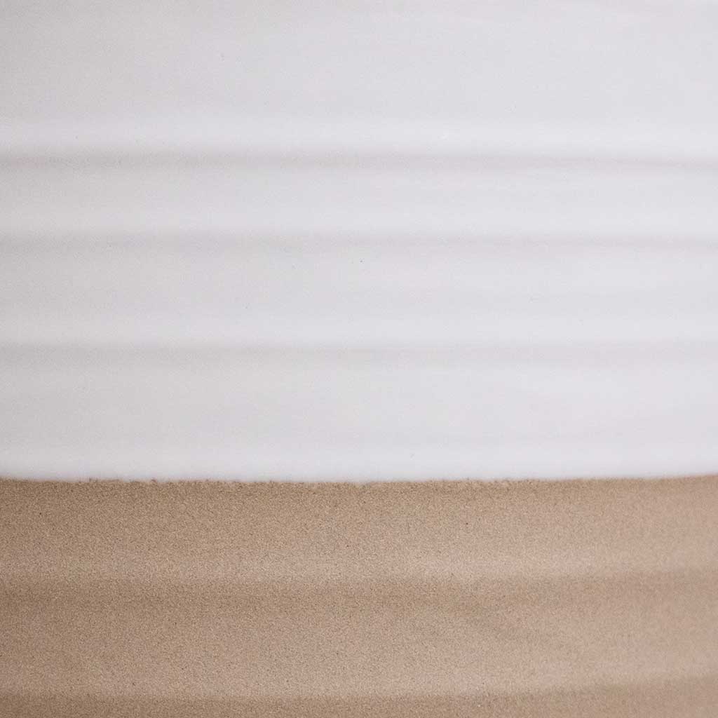 Puro Ripple Plant Pot - White Surface