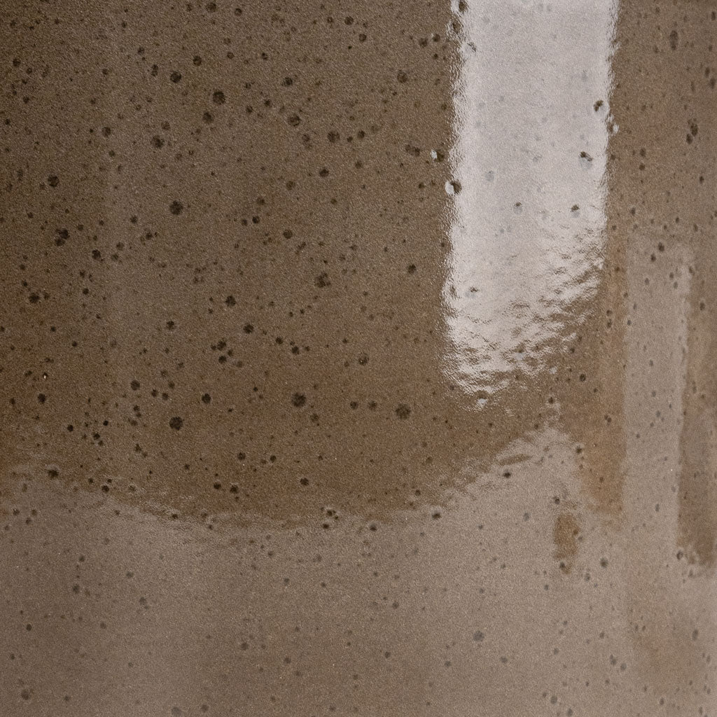 Remmi Glaze Plant Pot - Mocha Surface Detail
