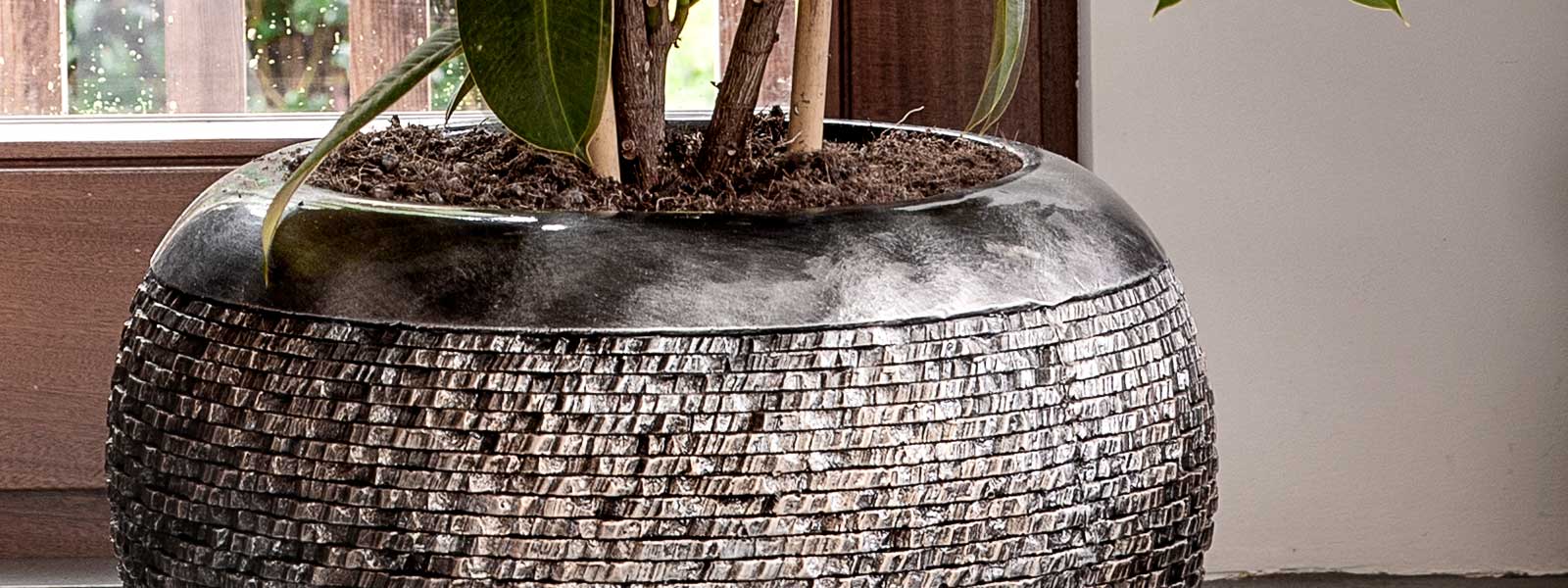 The Luxe Lite Planters Collection
