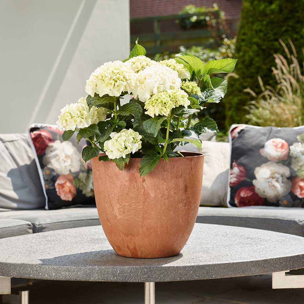 Bola Artstone Plant Pot - Rust - Outdoor Planter