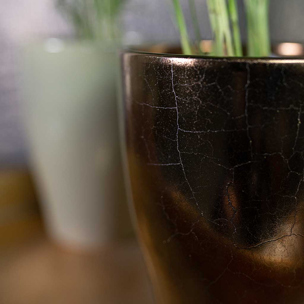 Sven Gold Plant Pot Texture CloseUp