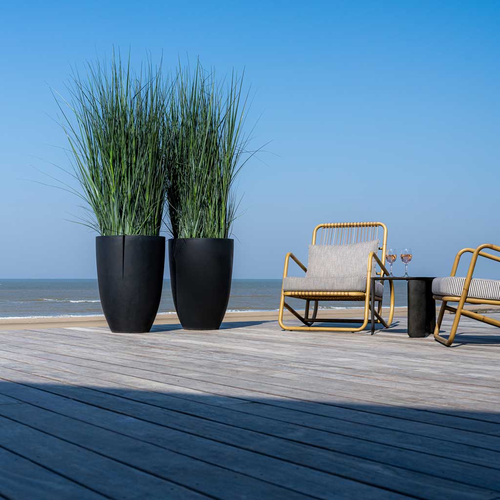 Ben Natural Planter - Black On Beach Low