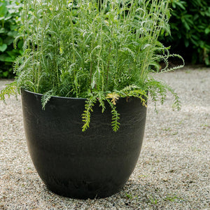 Bola Artstone Plant Pot - Black Outdoors