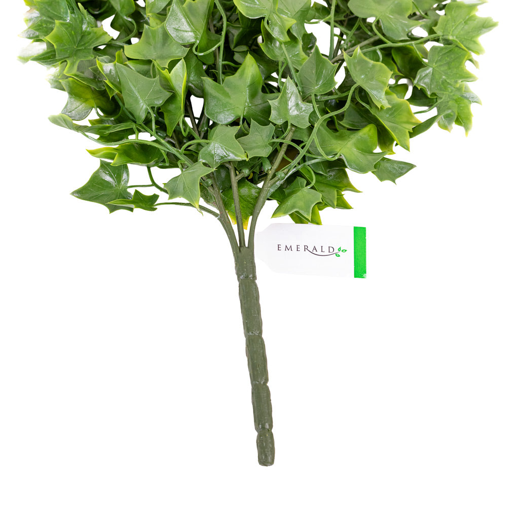 Ivy Hanging Bush UV Resistant Artificial stem Close up