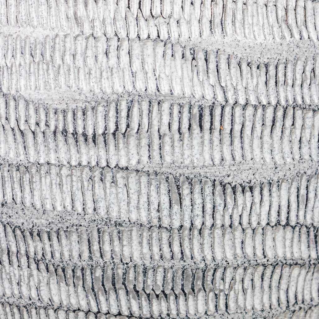 Manuel Pot Shiny Grey Close Up