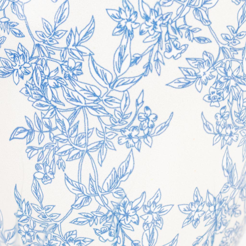 Monza Pot Vintage Foliage Close Up