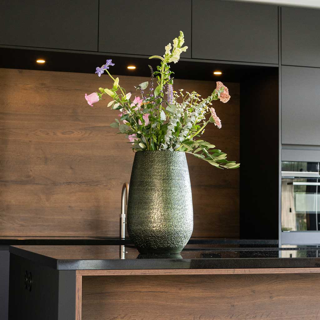 Noor Plant Vase - Velvet Green