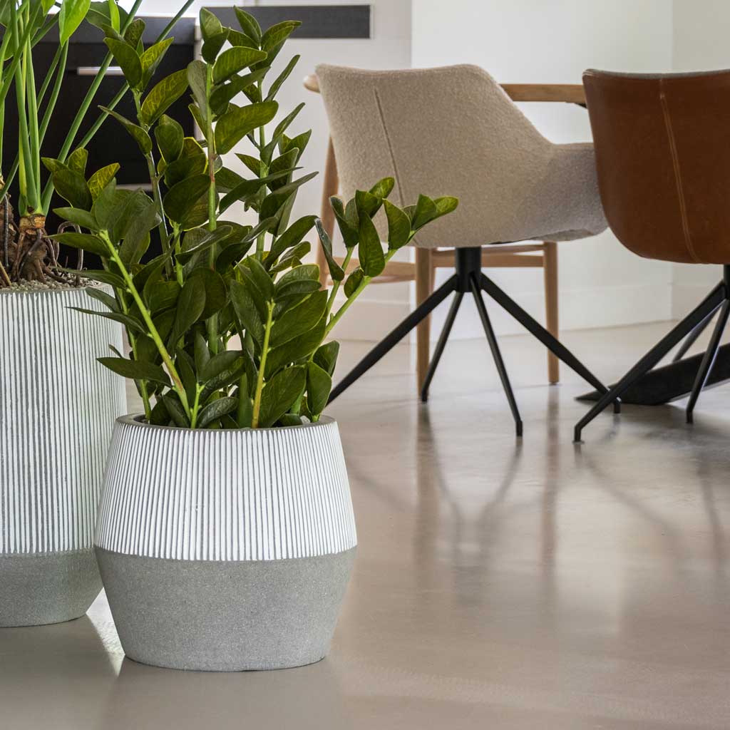 Ridged Harley Plant Pot - White Stripe