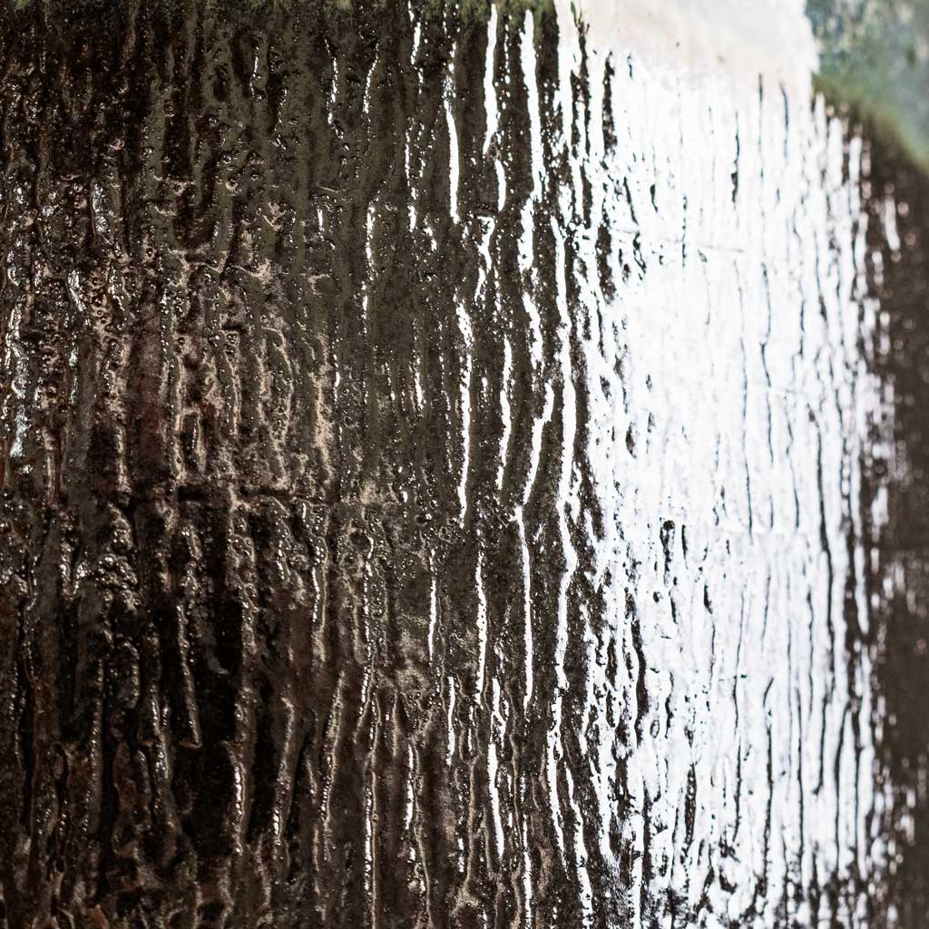 Vita Pot Lead Drip Close Up 