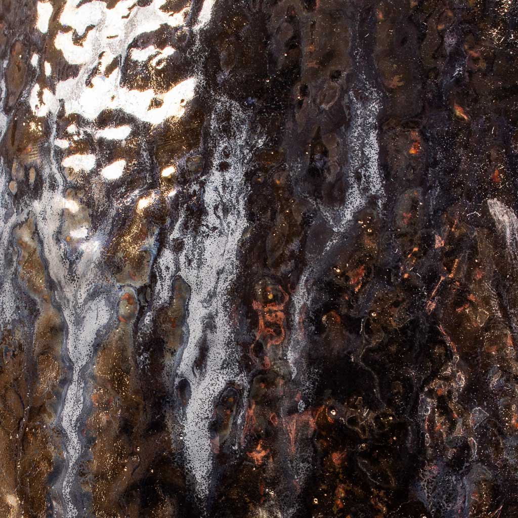 Yvette Plant Pot - Gold Surface texture