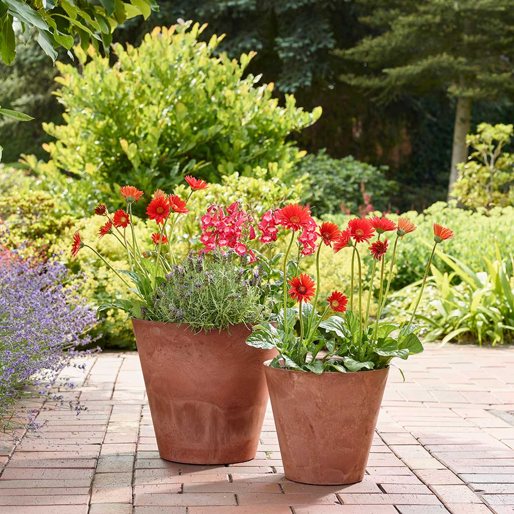 Claire Artstone Plant Pot - Rust - Outdoor Planters