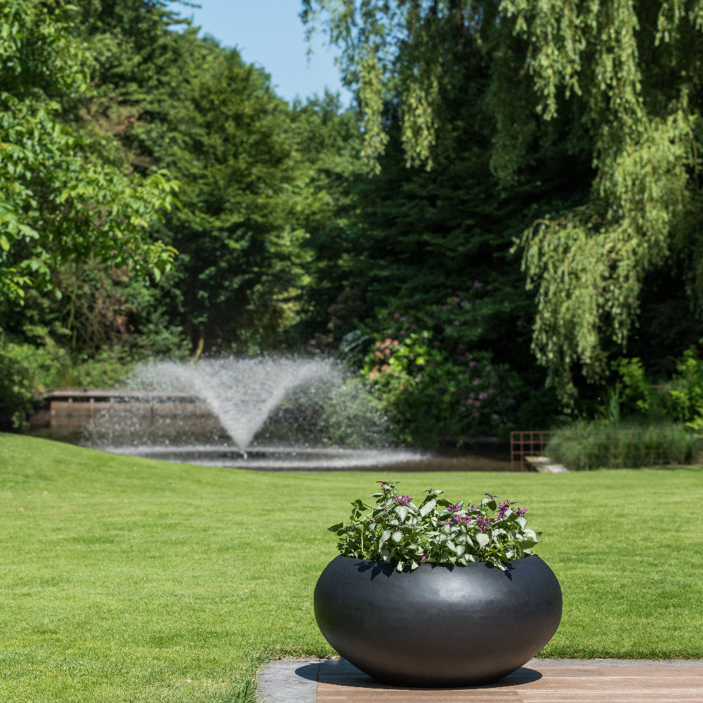 Cora Natural Bowl Planter - Black with fountain